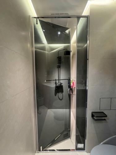 Phụ kiện cabin phòng tắm: Tối ưu không gian và nâng cao tiện nghi