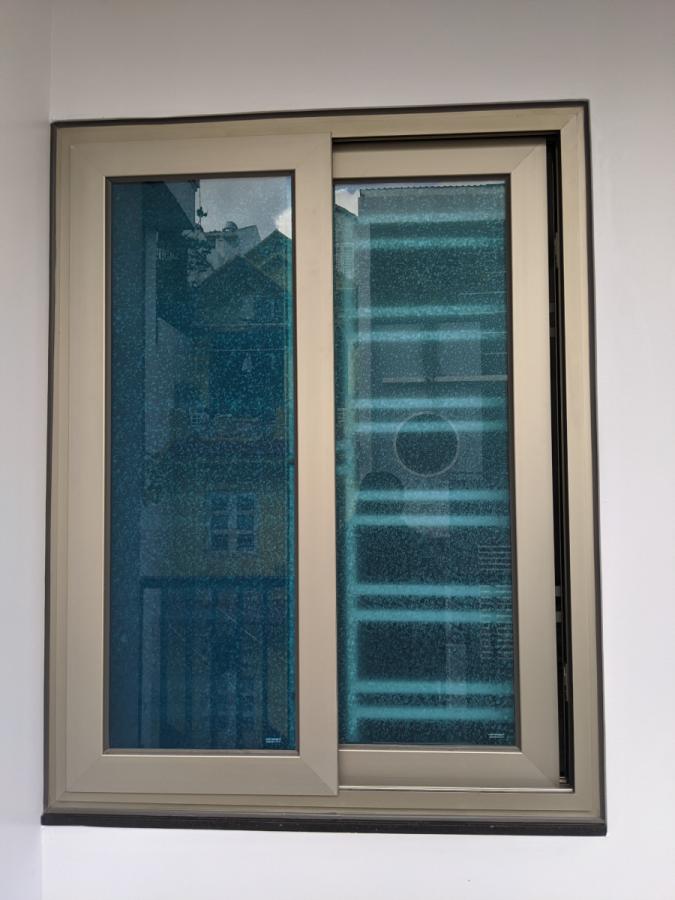 CỬA SỔ GROBER KẾT HỢP SONG BẢO VỆ AN TOÀN