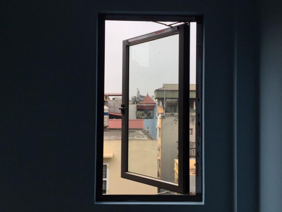 CỬA SỔ QUAY LẬT 1 CÁNH ĐẸP GIÁ ƯU ĐÃI