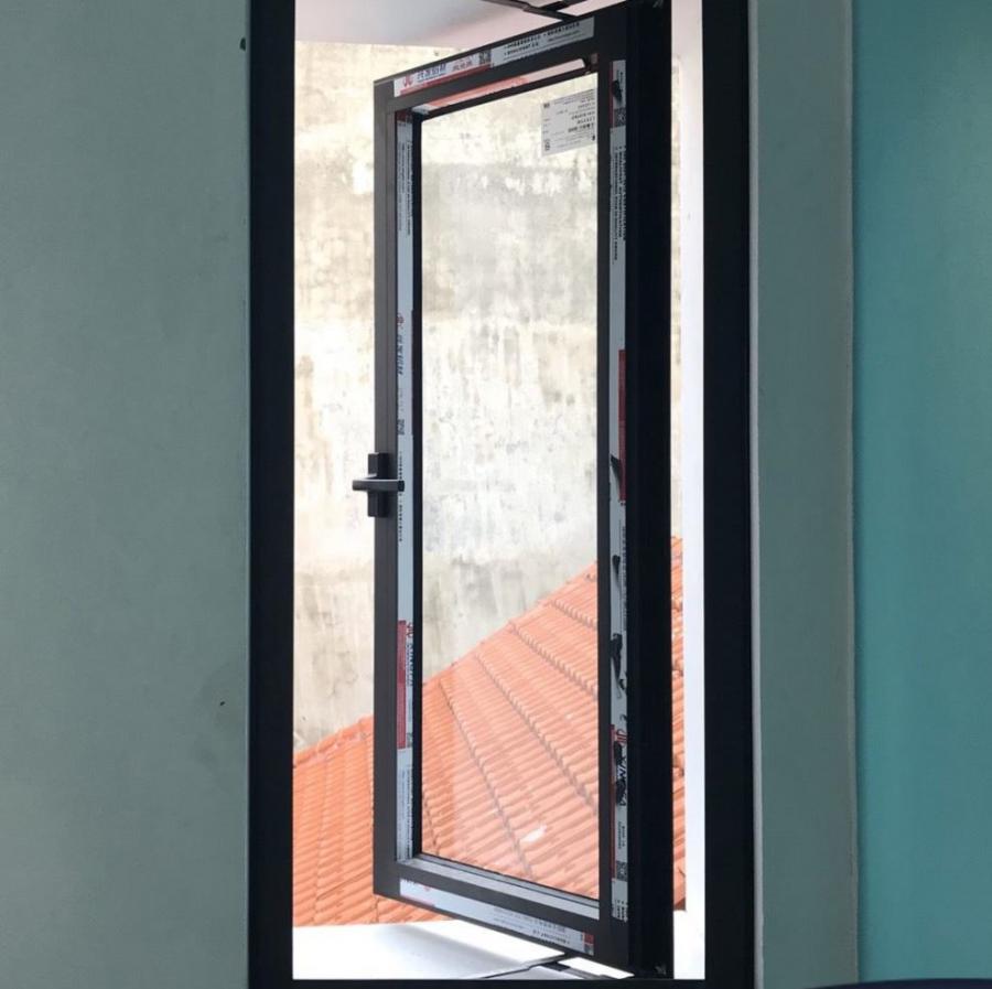 CỬA SỔ QUAY LẬT 1 CÁNH ĐẸP GIÁ ƯU ĐÃI