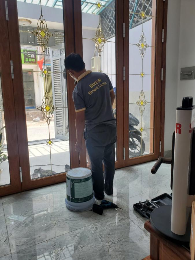 Khóa điện tử cho cửa nhôm