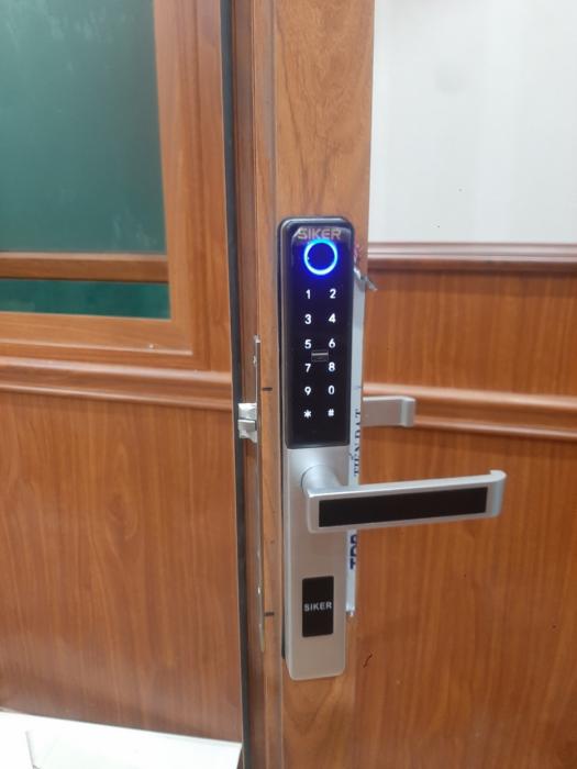 KHÓA ĐIỆN TỬ THÔNG MINH CHO CỬA NHÔM SIKER KTS108